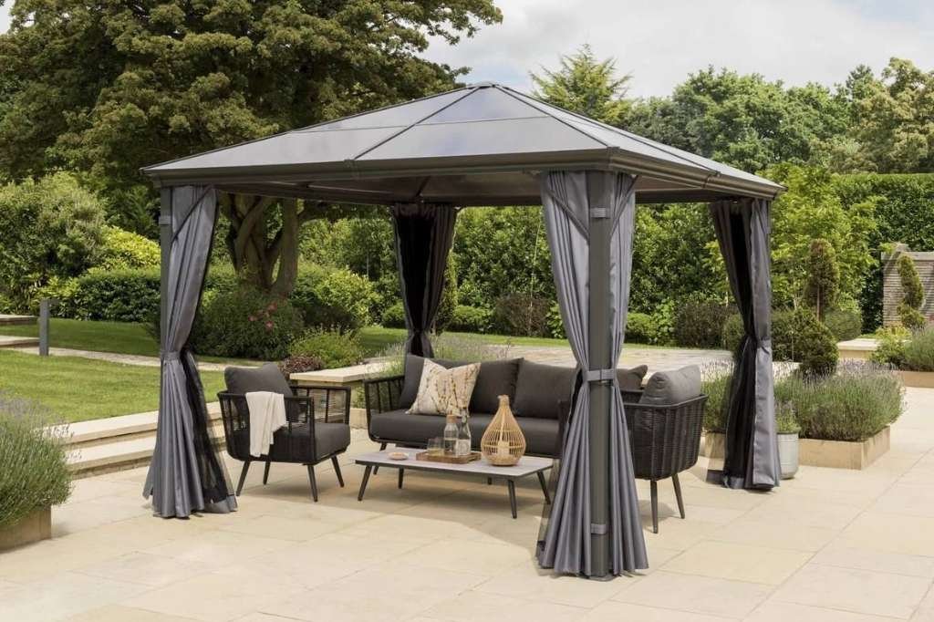 Custom Gazebo Furniture Dubai
