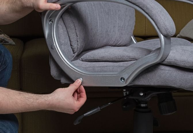 Chair repairing in UAE